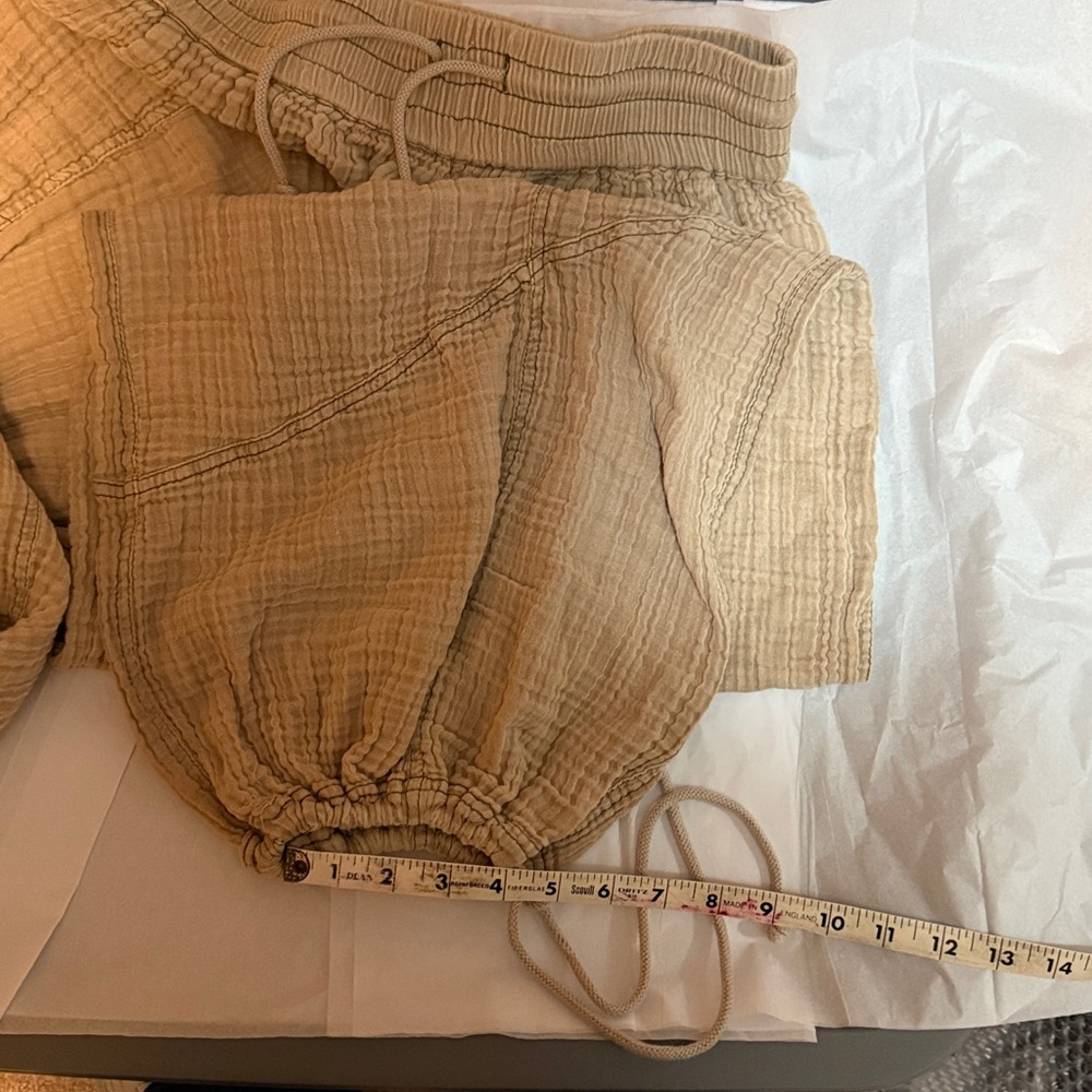 Urban Outfitters Beige Textured Jogger Pants - Picture 5 of 5